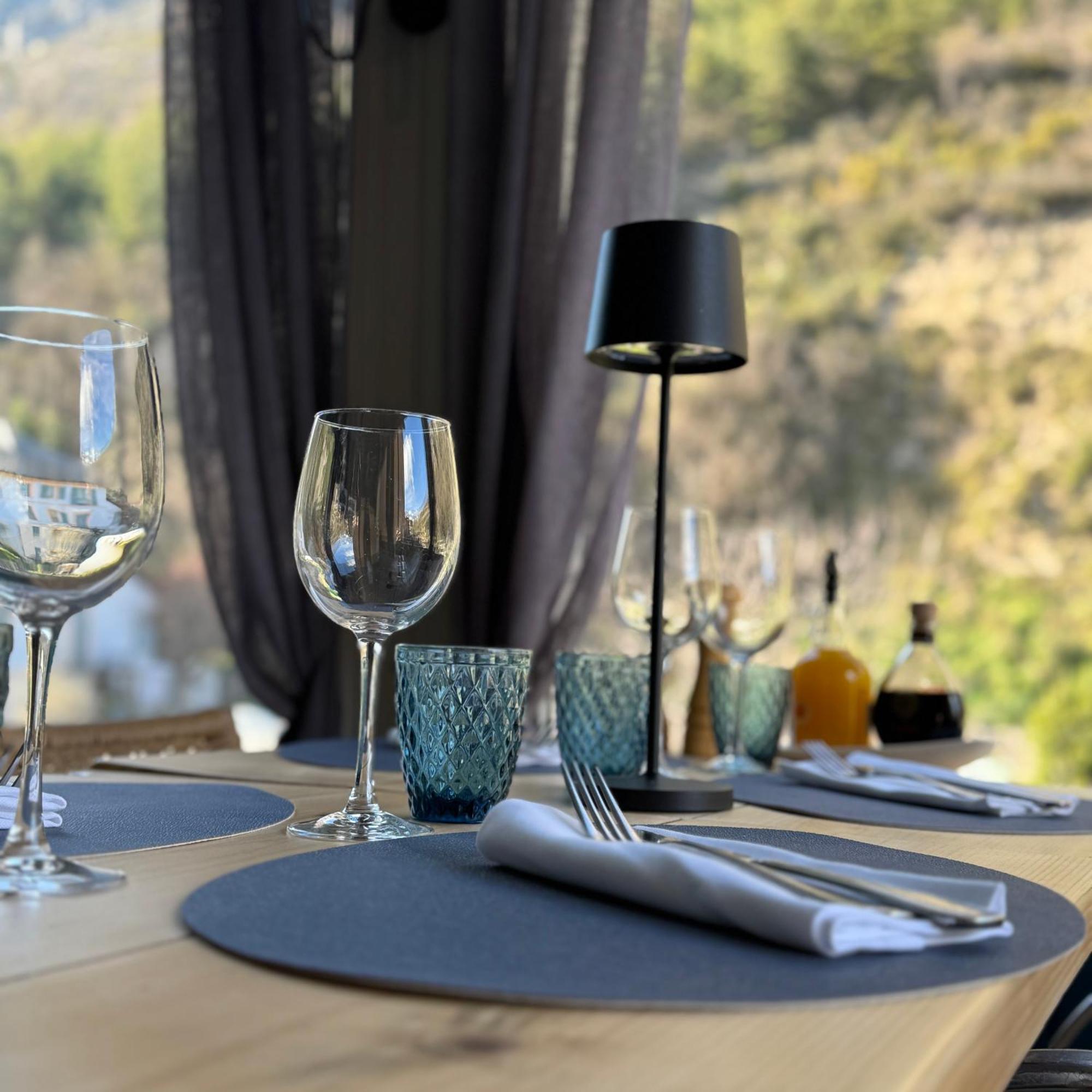 Hotel Fleur Des Alpes La Brigue Buitenkant foto